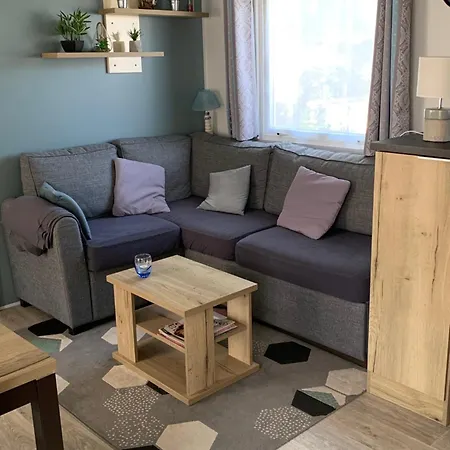 Mobilhome 酒店 波讷地区圣朱利安